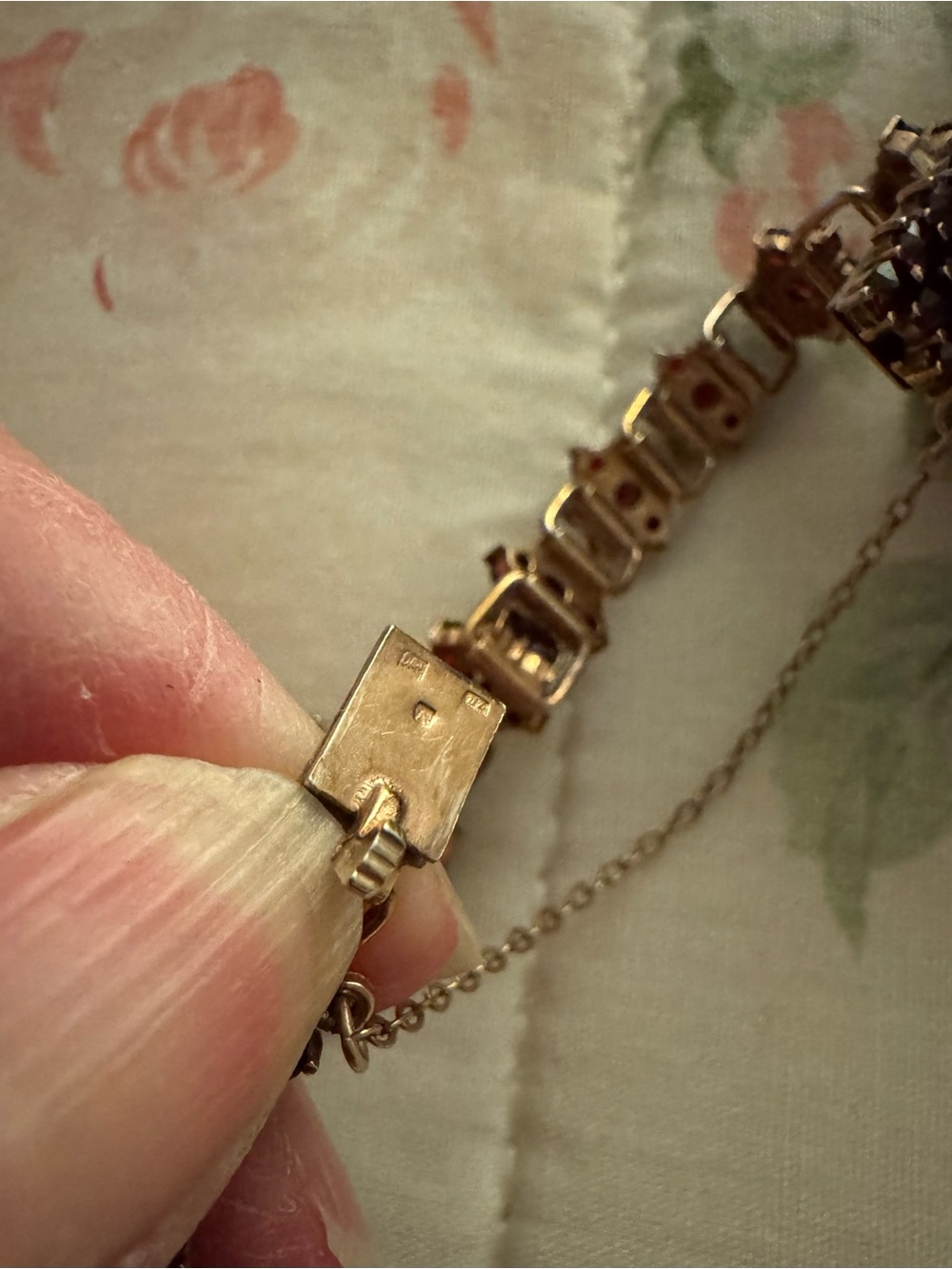 Antique Garnet Bracelet - Picture 6 of 7